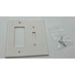 Leviton 2-Gang Receptacle Outlet Combination 1 Decora Rocker / 1 Toggle , White